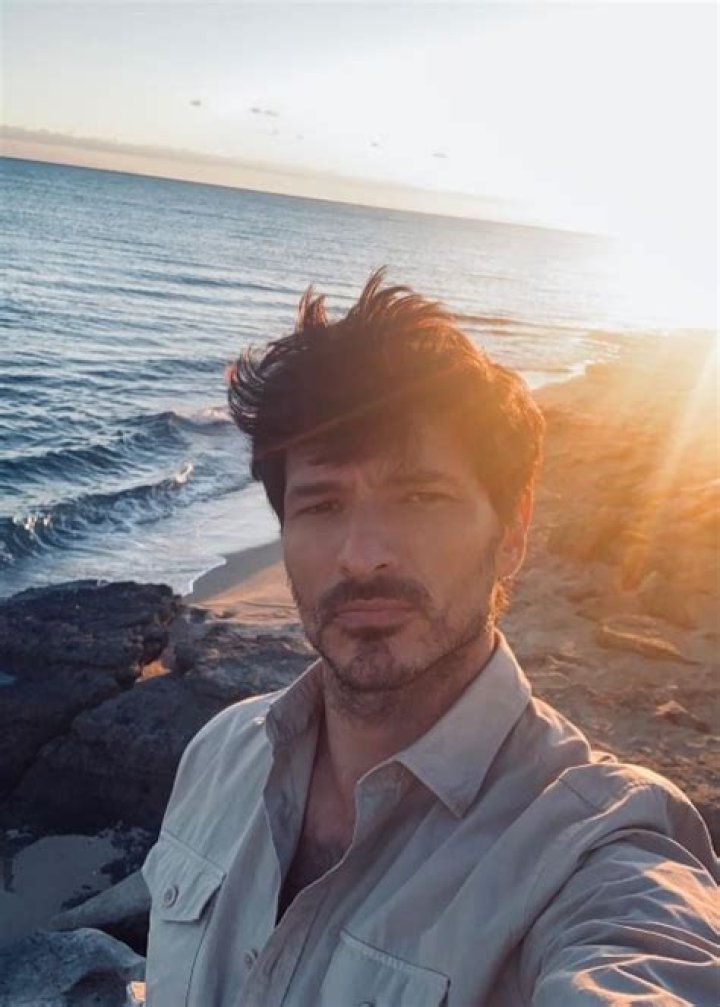 Andrés Velencoso Height, Weight, Age, Body Statistics