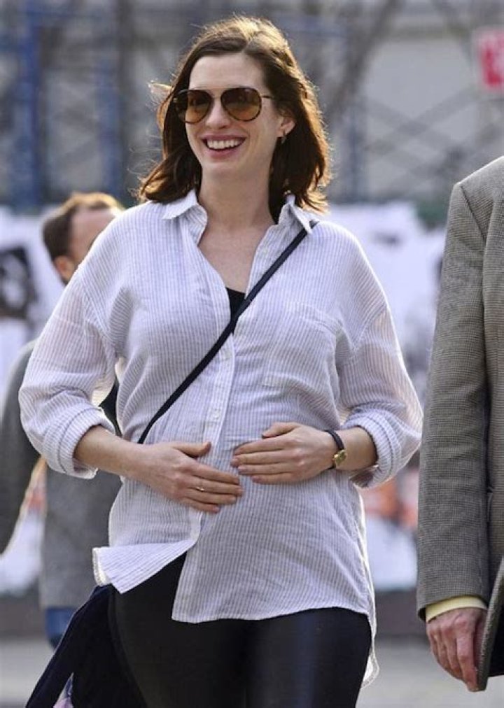 Anne Hathaway Pregnancy Workout Routine and Diet Plan