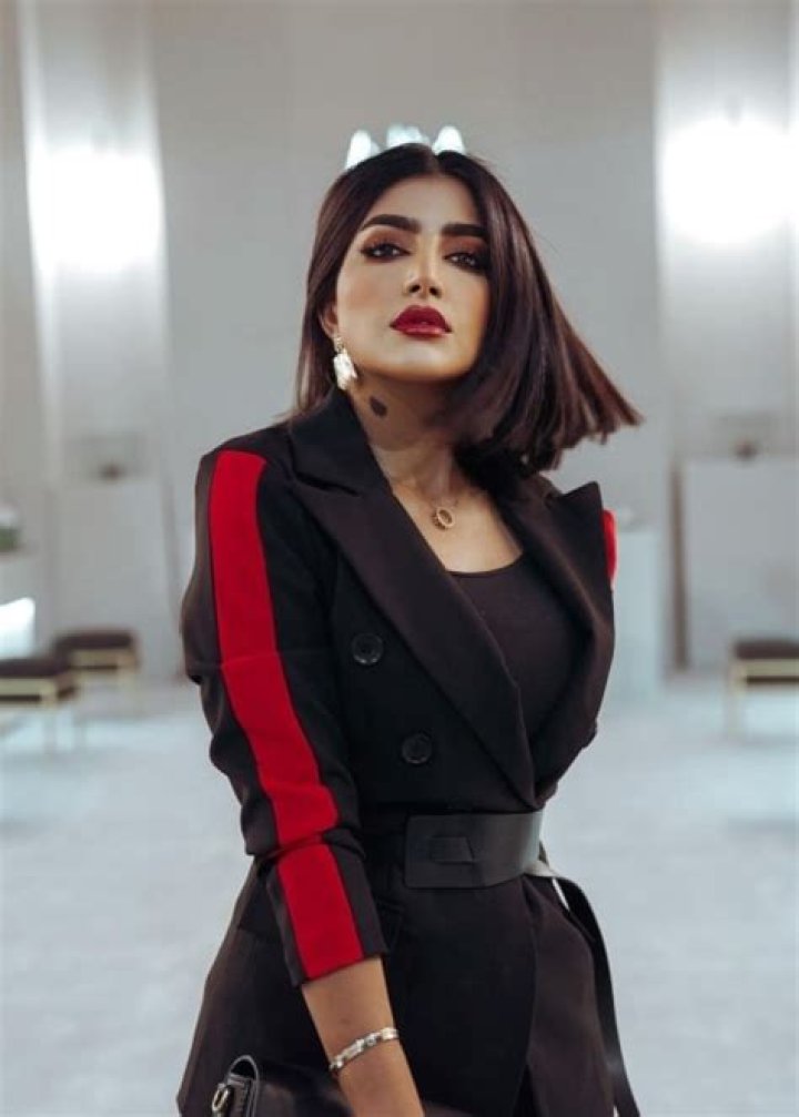 Buthaina Al Raisi Height, Weight, Age, Facts, Biography