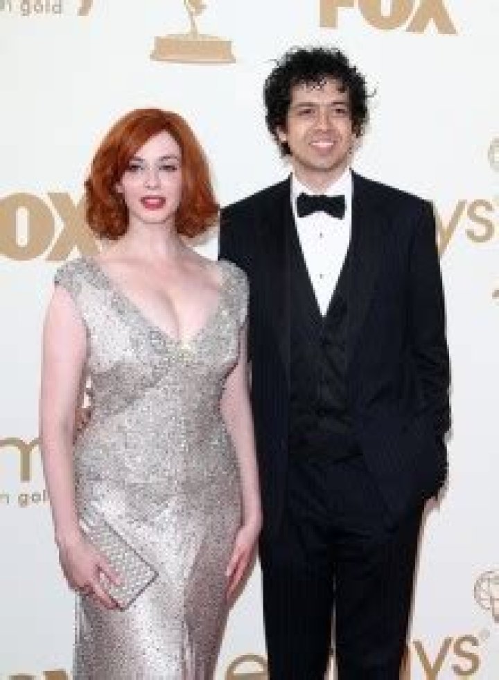 Christina Hendricks Height, Weight, Age, Spouse, Body Statistics, Facts