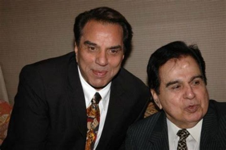 Dharmendra Height, Weight, Age, Spouse, Children, Facts, Biography