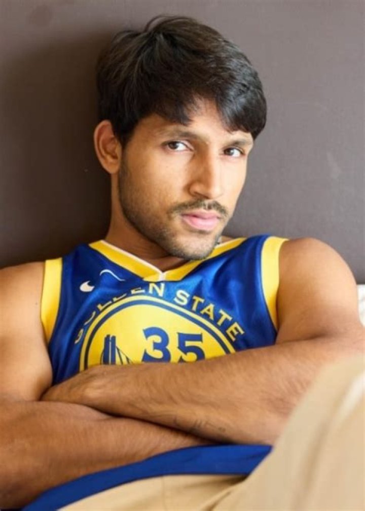 Dhruv Jurel Height, Weight, Age, Facts, Family
