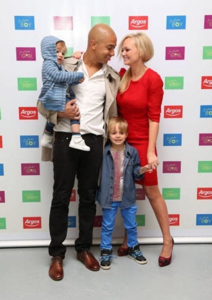 Emma Bunton Height, Weight, Age, Spouse, Family, Facts, Biography