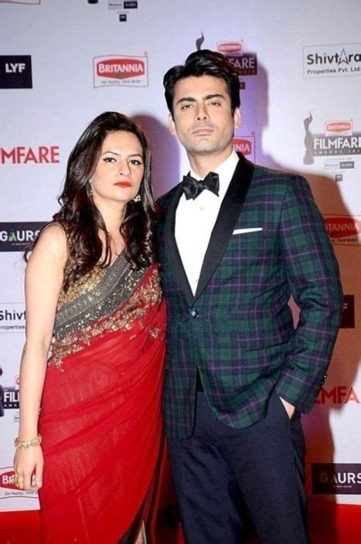 Fawad Khan Height, Weight, Age, Spouse, Family, Facts, Biography