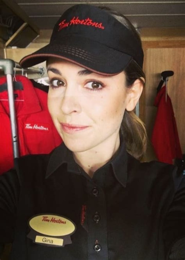 Gina Philips Height, Weight, Age, Spouse, Family, Facts, Biography