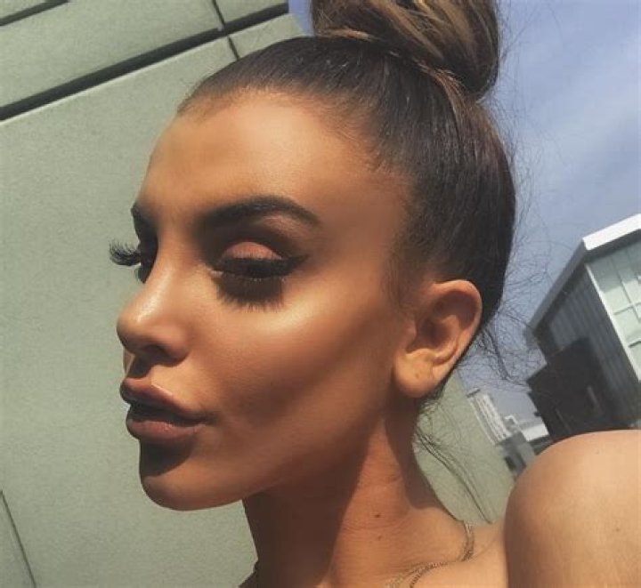 Hana Giraldo Height, Weight, Age, Boyfriend, Family, Facts, Biography