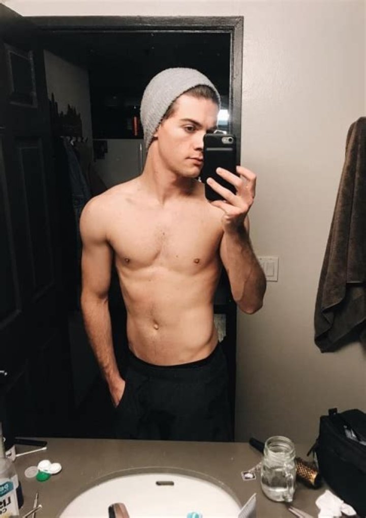 Jordan Doww Height, Weight, Age, Body Statistics