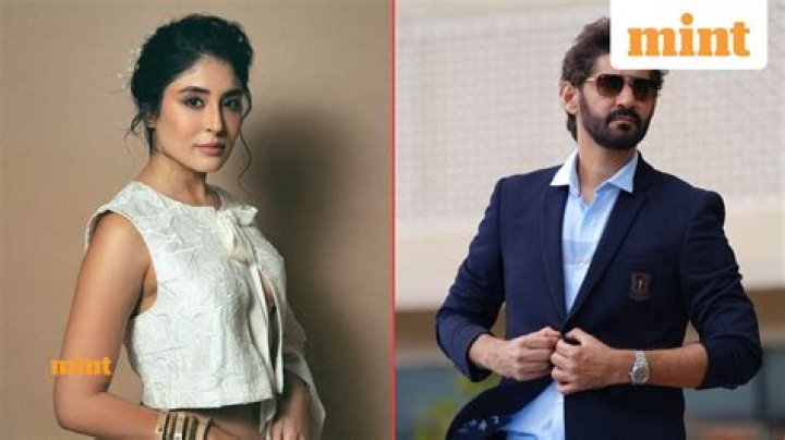 Kritika Kamra Height, Weight, Age, Boyfriend, Family, Facts, Biography