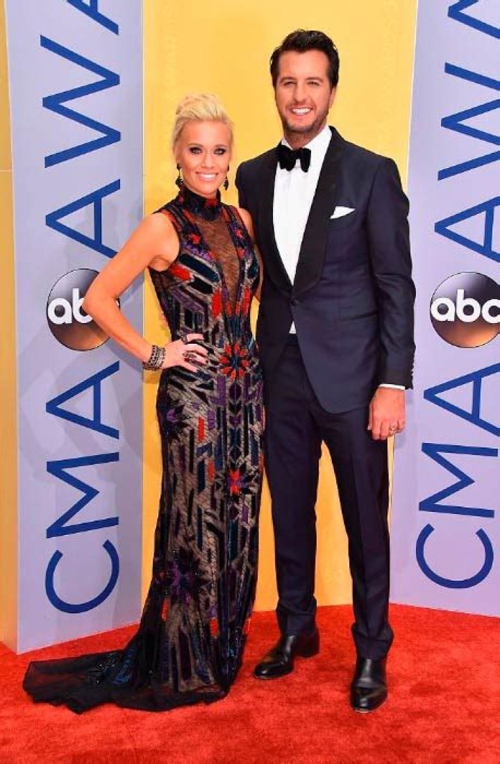 Luke Bryan Height, Weight, Age, Spouse, Family, Facts, Biography