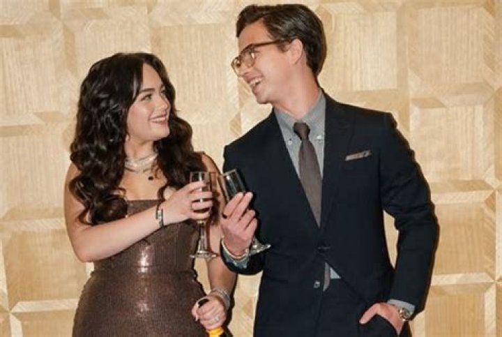 Mary Mouser Height, Weight, Age, Boyfriend, Family, Facts, Biography
