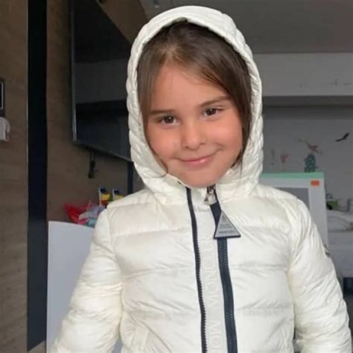 Roohi Johar Height, Weight, Age, Body Statistics