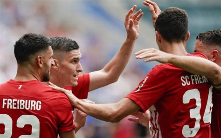 SC Freiburg's Winger Roland Sallai's Bio, Age, Salary, Contract, Earnings, Club, Girlfriend, Relationship, Family