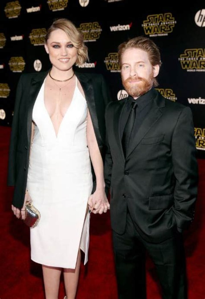 Seth Green Height, Weight, Age, Spouse, Family, Facts, Biography