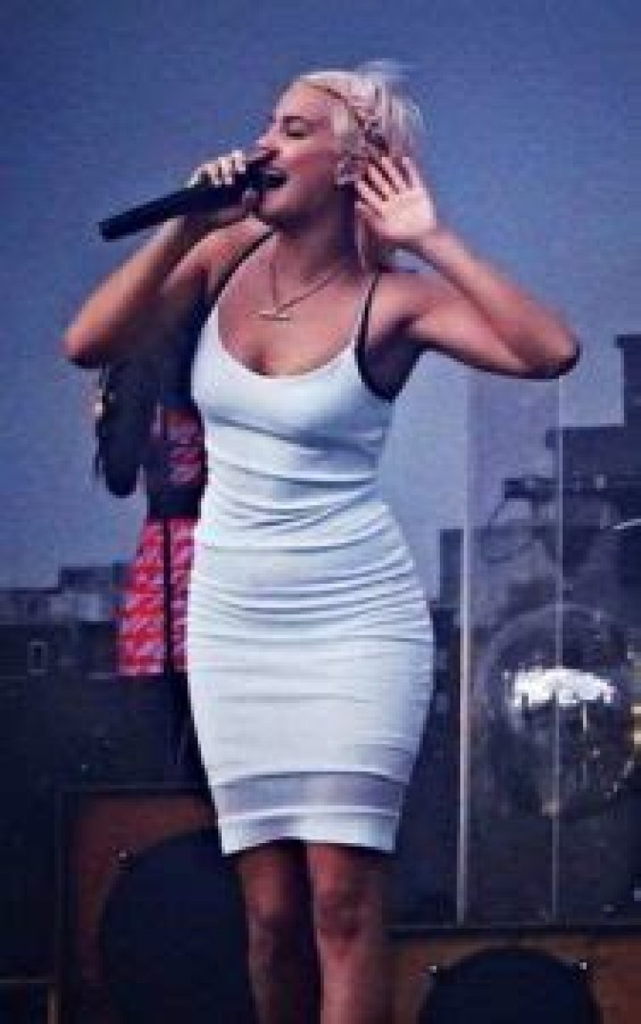 Singer Anne-Marie Height, Weight, Age, Boyfriend, Family, Fact, Biography