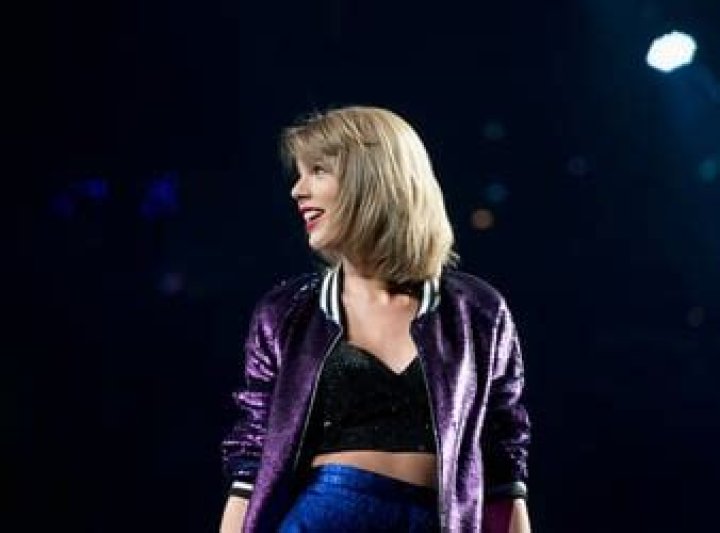 Taylor Swift Just Dropped $25 Million IN CASH On Famous Beverly Hills Estate