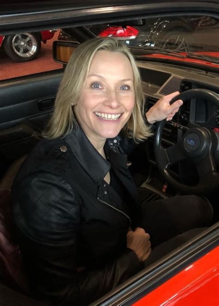 Vicki Butler-Henderson Height, Weight, Age, Body Statistics