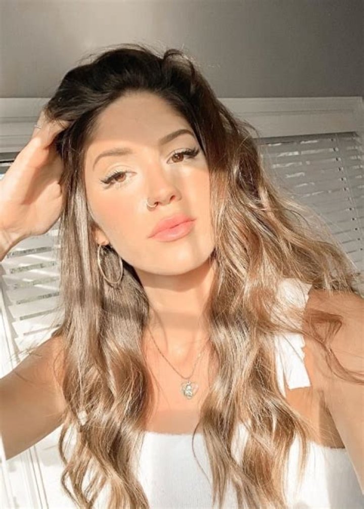 Victoria Bachlet Height, Weight, Age, Body Statistics
