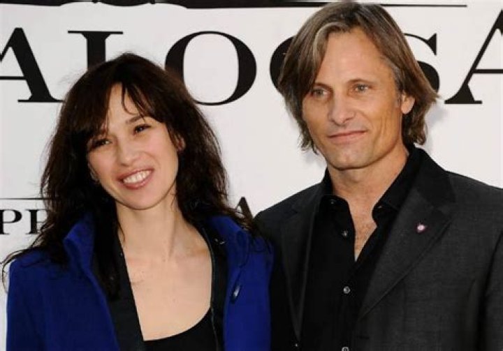 Viggo Mortensen Height, Weight, Age, Girlfriend, Family, Facts, Biography