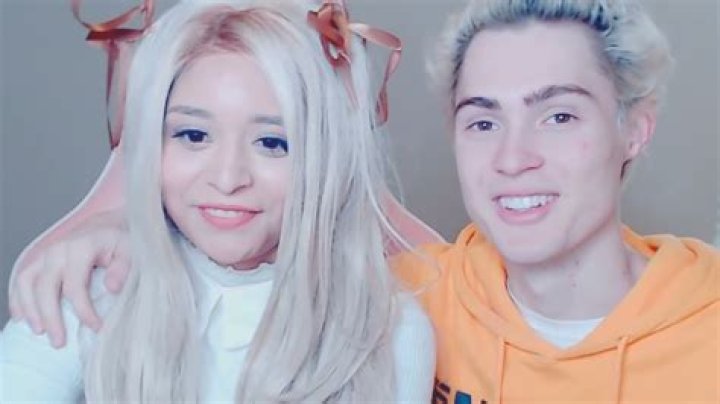 Who is Alex Einstein Dating Now