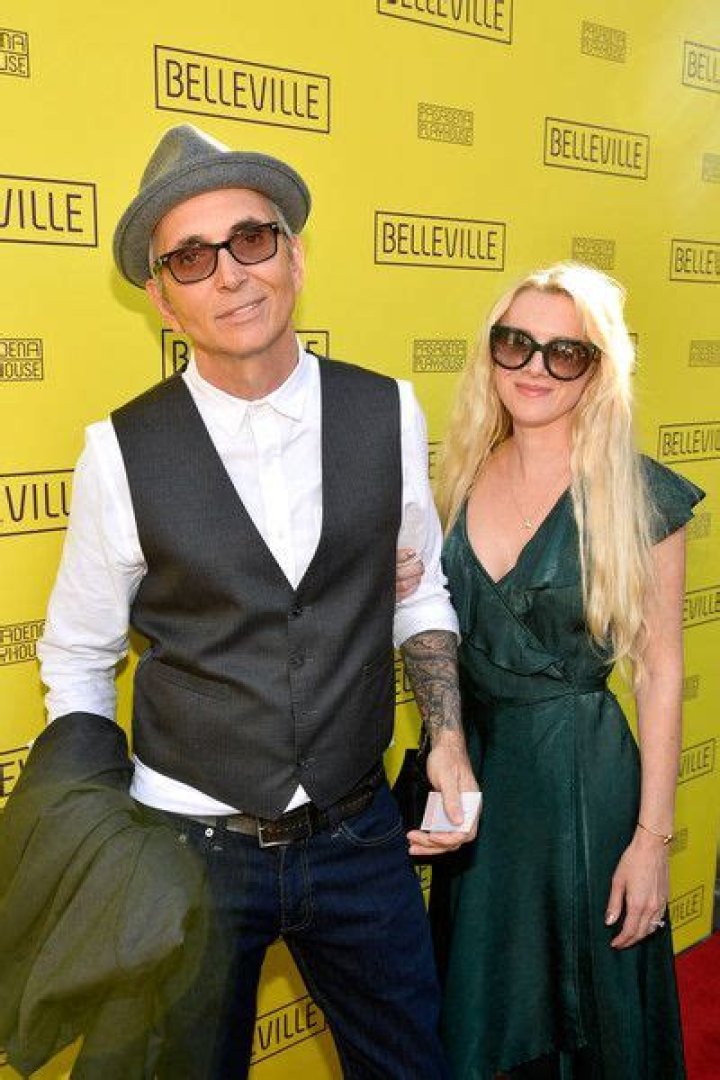 Who is Art Alexakis Dating Now