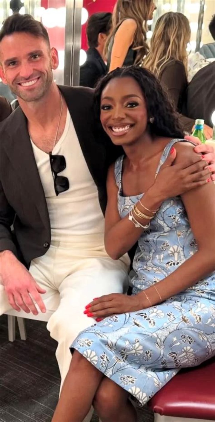 Who is Carl Jones Dating Now