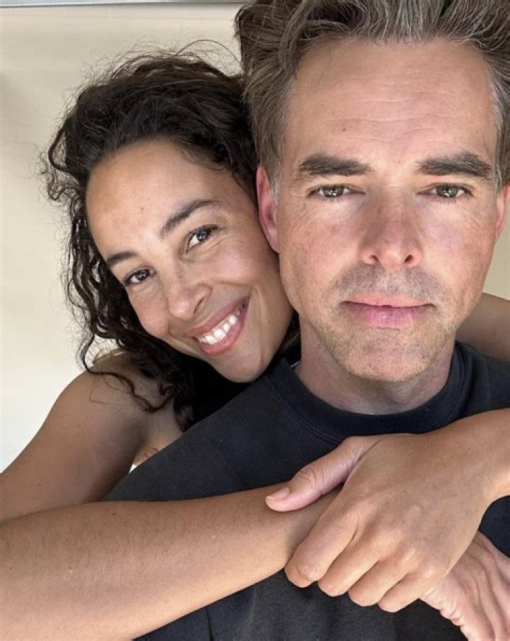 Who is Jason Thompson Dating Now?