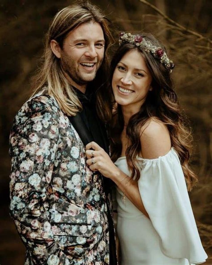 Who is Keith Harkin Dating Now
