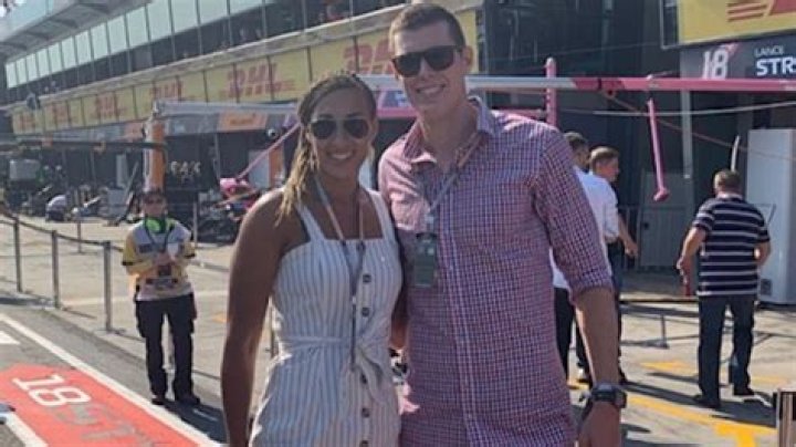 Who is Mason Cox Dating Now