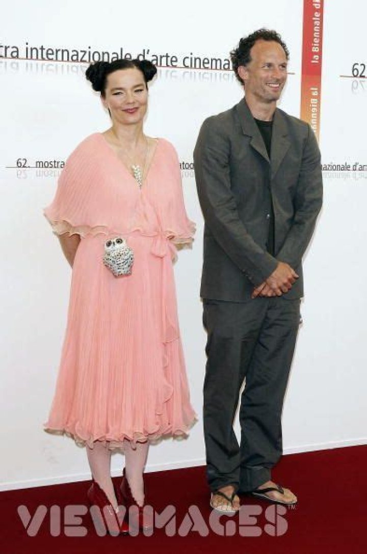 Who is Matthew Barney Dating Now