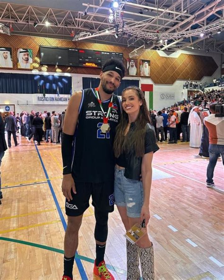 Who is Rachel DeMita Dating Now