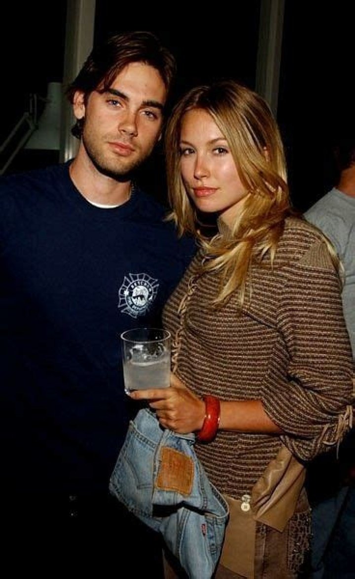 Who is Sarah Carter Dating Now