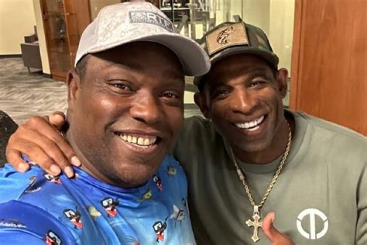 Who is Warren Sapp Dating Now